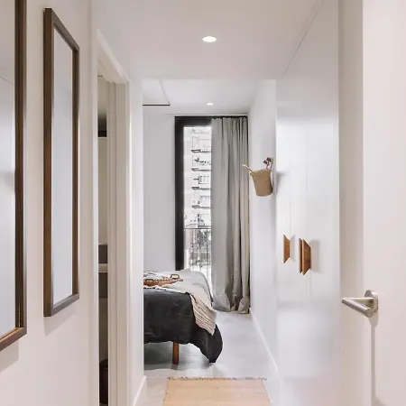 Ohanes - 2 Bedrooms In Eixample Esquerra *