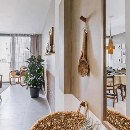 Ohanes - 2 Bedrooms In Eixample Esquerra Daire